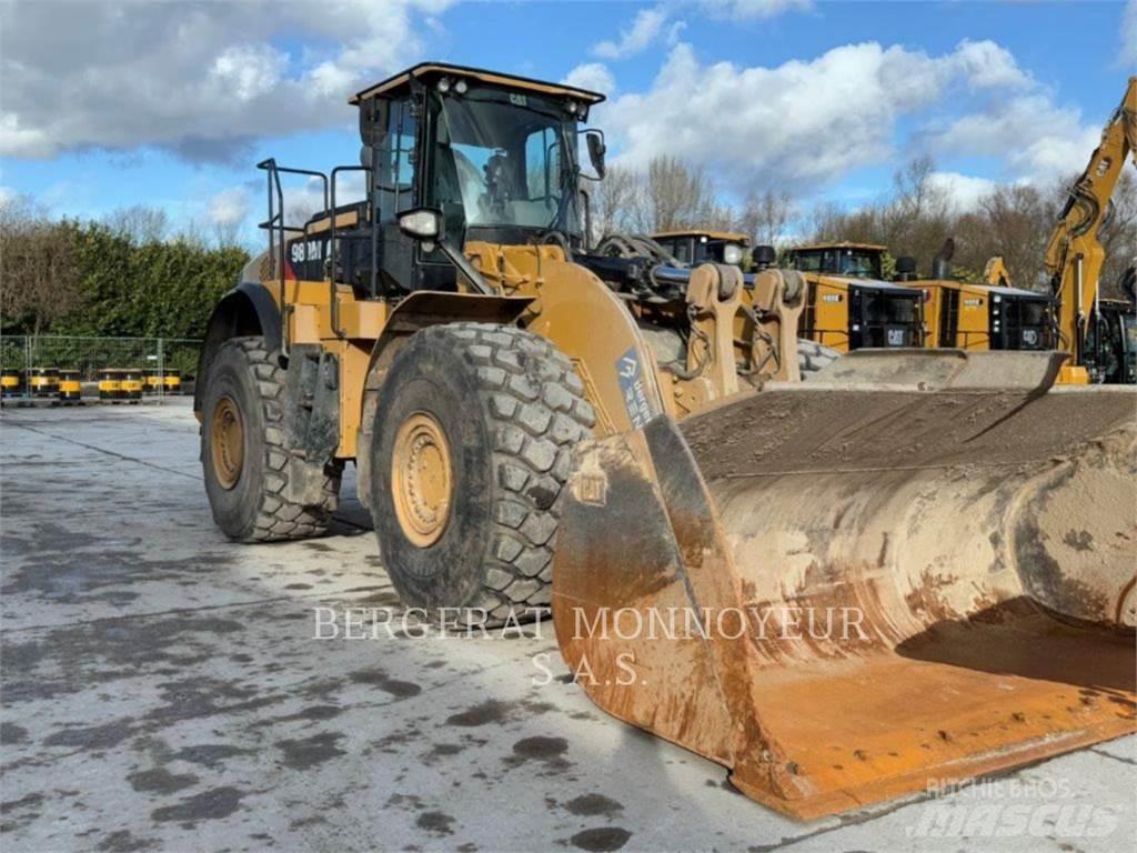 CAT 980M Gumikerekes homlokrakodók