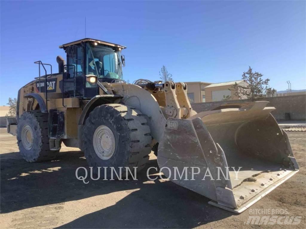 CAT 980M Gumikerekes homlokrakodók