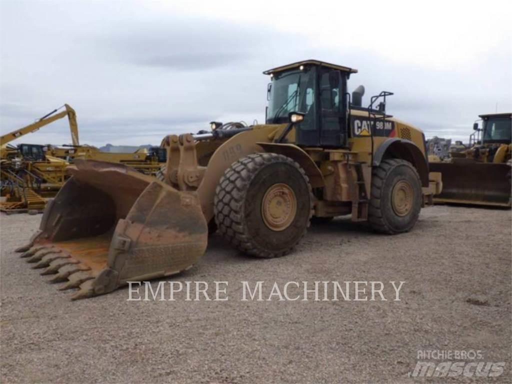 CAT 980M Gumikerekes homlokrakodók