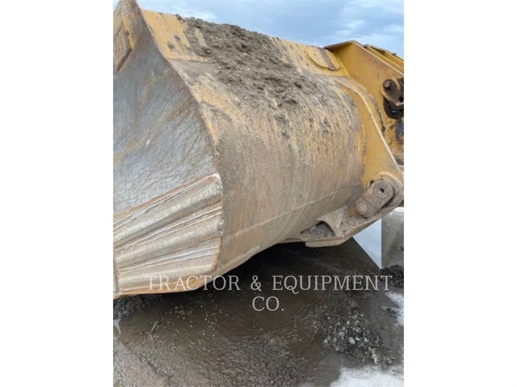 CAT 980M Gumikerekes homlokrakodók