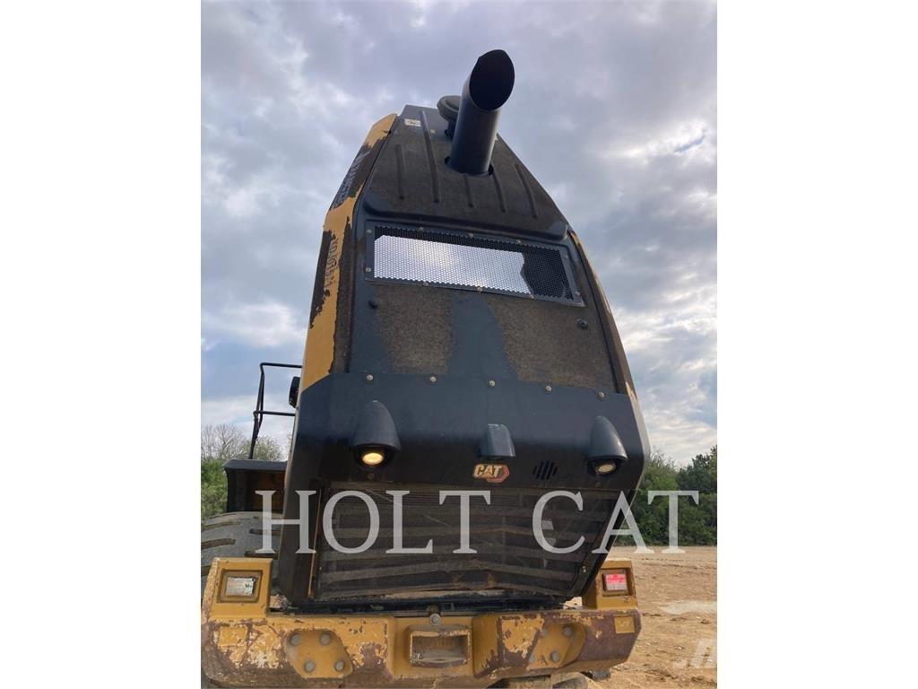 CAT 980M Gumikerekes homlokrakodók