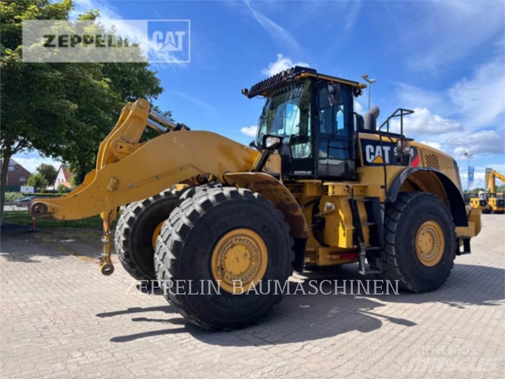 CAT 980M Gumikerekes homlokrakodók