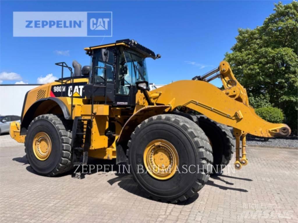 CAT 980M Gumikerekes homlokrakodók