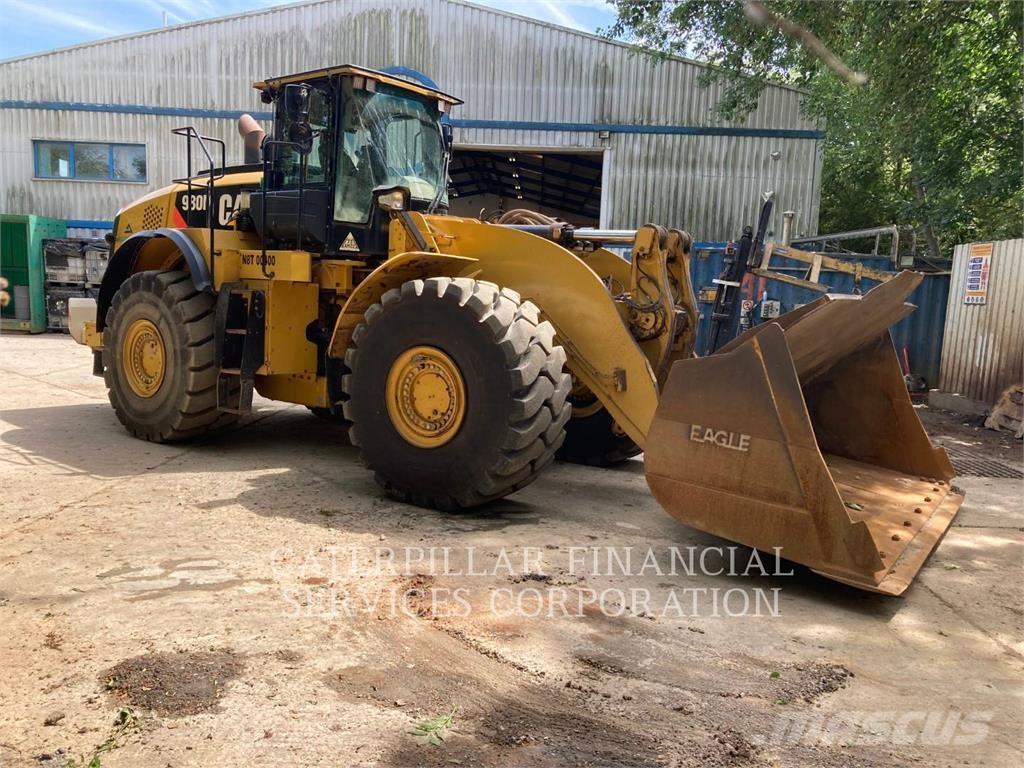 CAT 980M Gumikerekes homlokrakodók