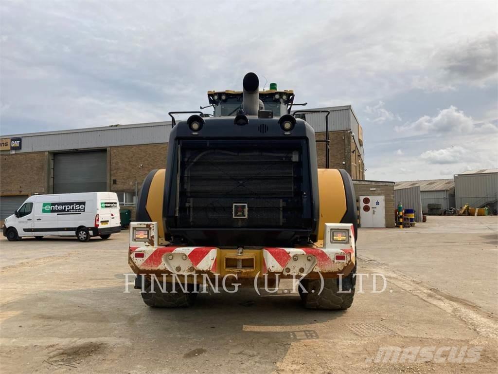 CAT 980M Gumikerekes homlokrakodók