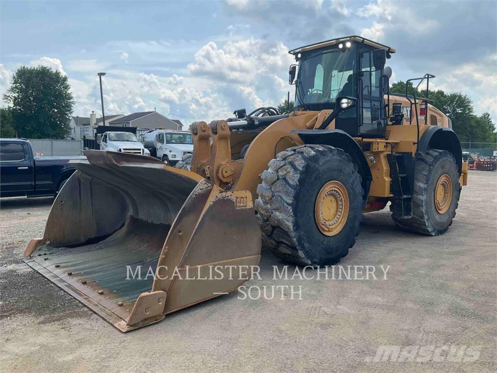 CAT 980M Gumikerekes homlokrakodók