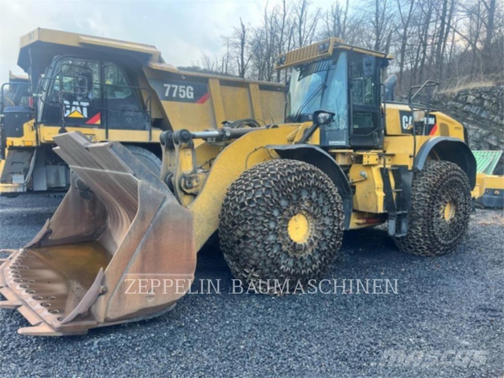 CAT 980M Gumikerekes homlokrakodók