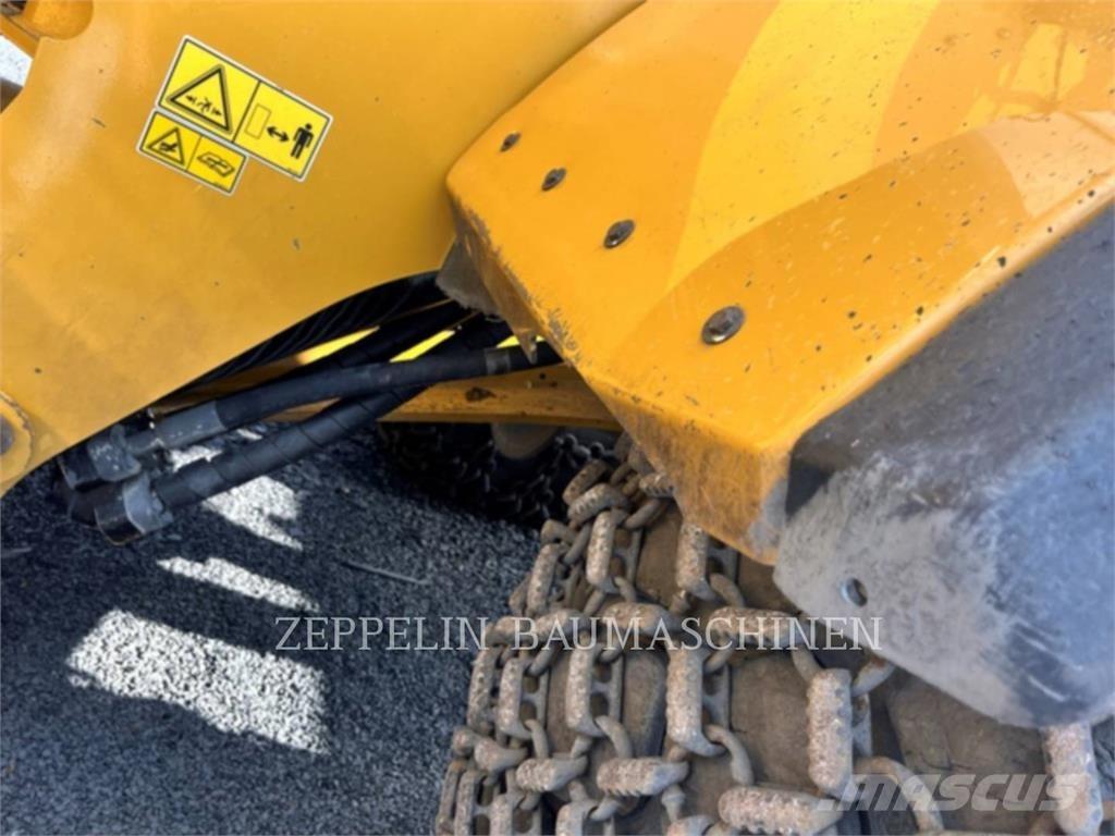 CAT 980M Gumikerekes homlokrakodók