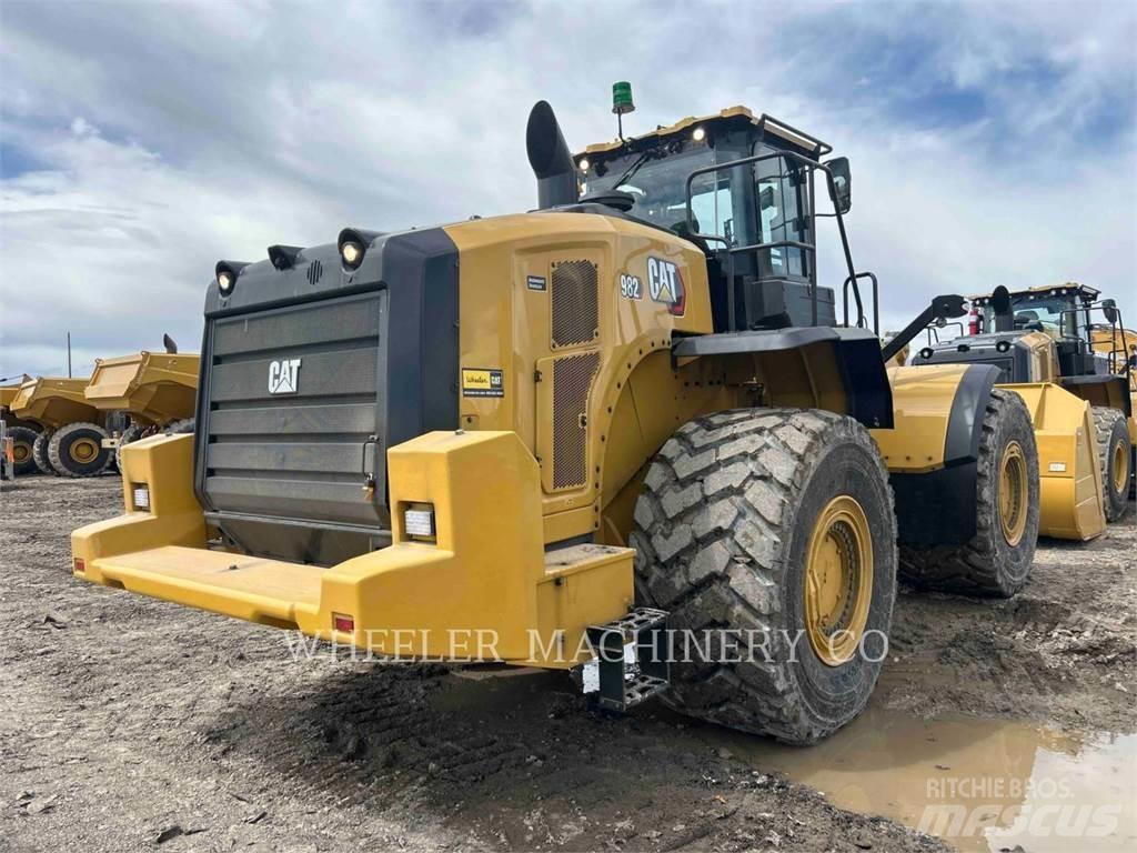 CAT 982 Gumikerekes homlokrakodók