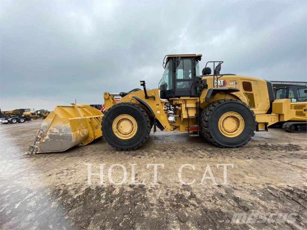 CAT 982 Gumikerekes homlokrakodók