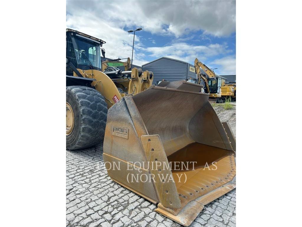 CAT 982-14 Gumikerekes homlokrakodók