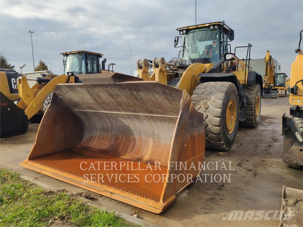 CAT 982-14XE Gumikerekes homlokrakodók