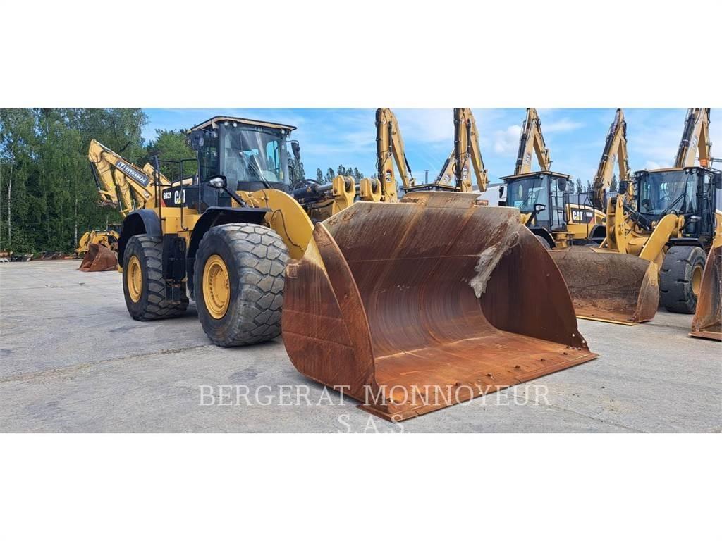 CAT 982M Gumikerekes homlokrakodók