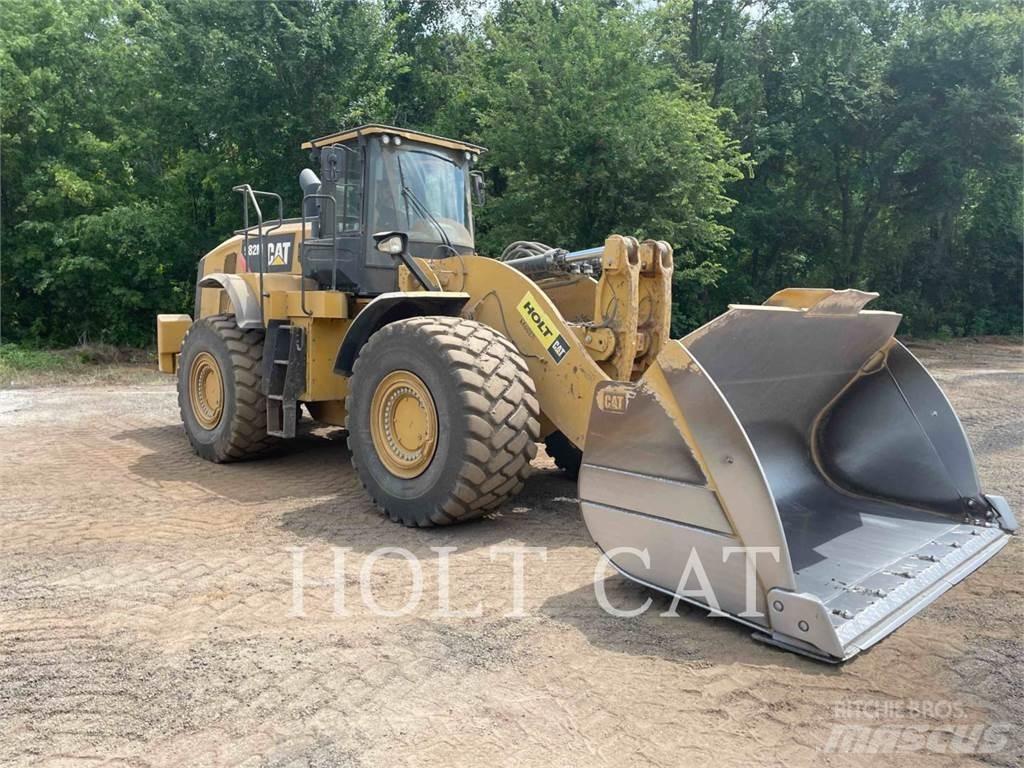CAT 982M Gumikerekes homlokrakodók
