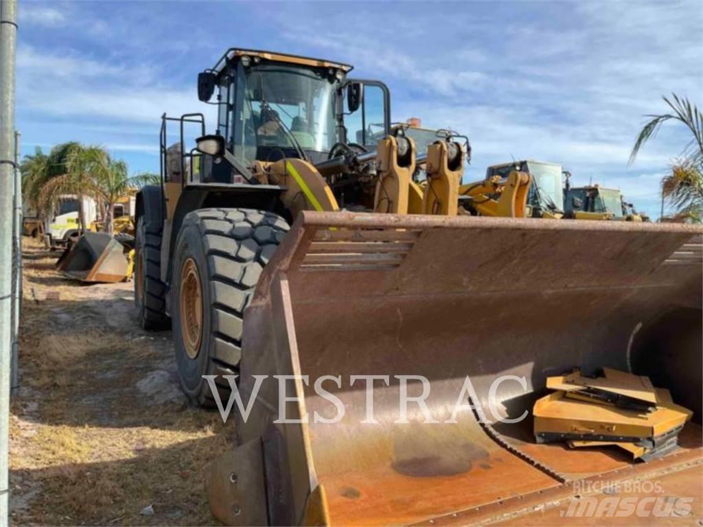 CAT 982M Gumikerekes homlokrakodók