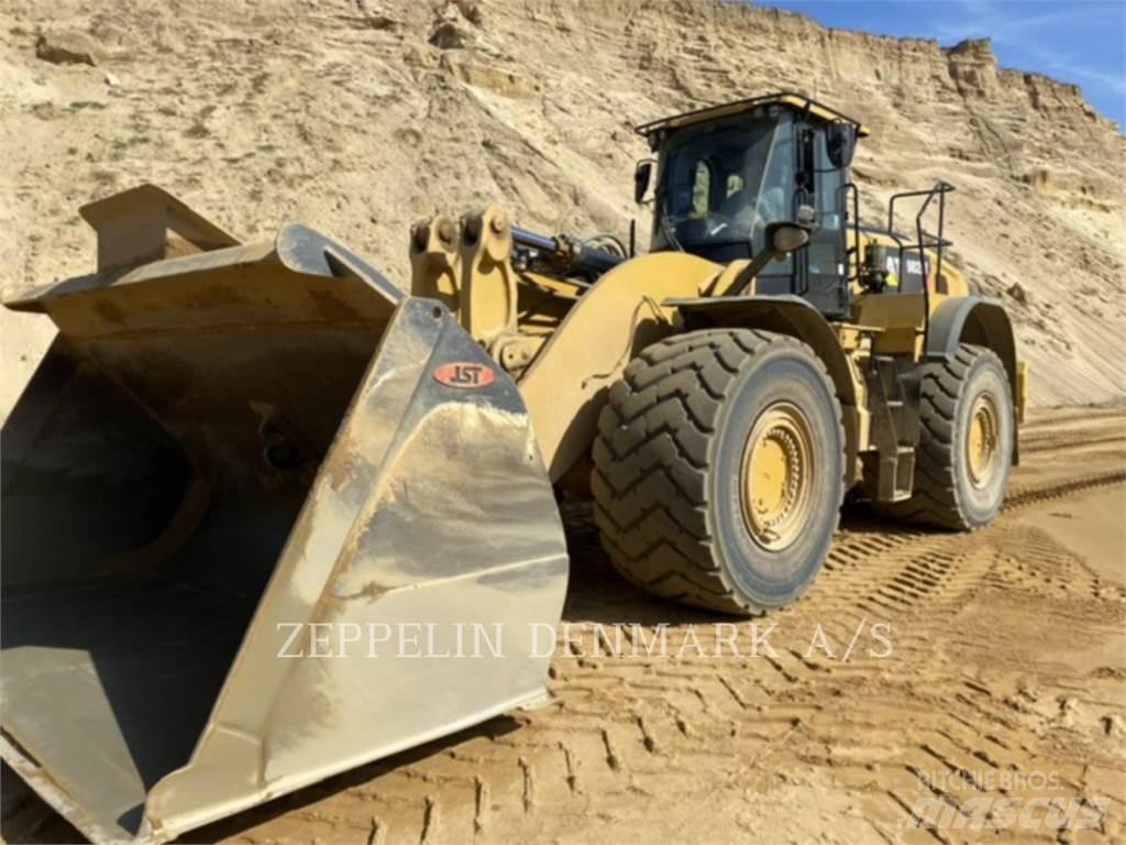 CAT 982M Gumikerekes homlokrakodók