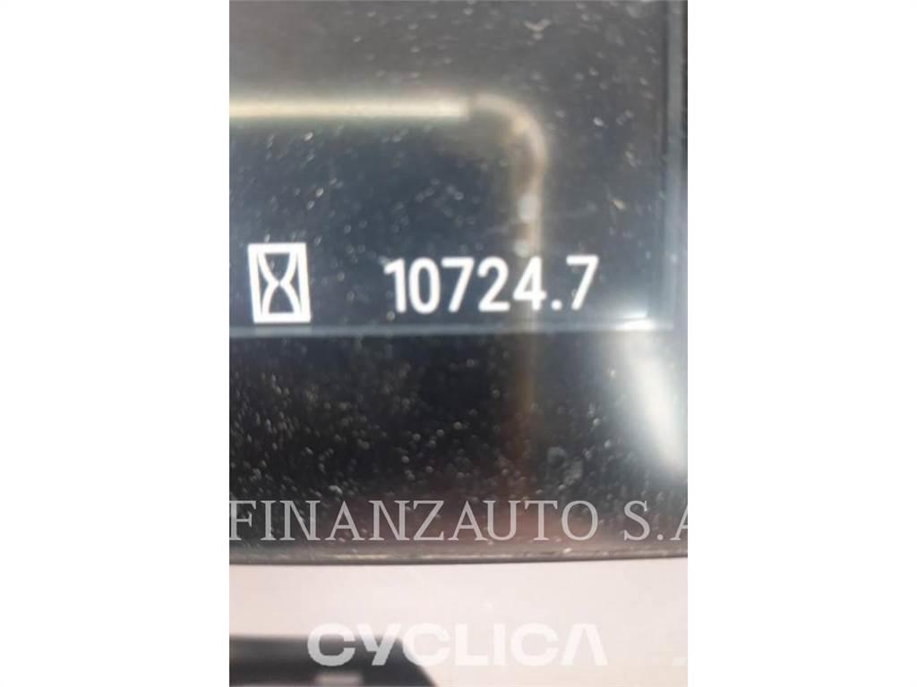 CAT 982M Gumikerekes homlokrakodók