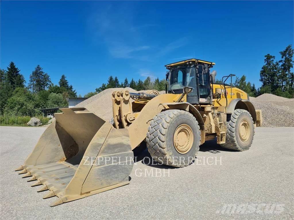 CAT 982M Gumikerekes homlokrakodók