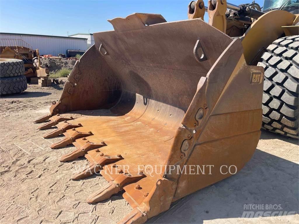 CAT 982M Gumikerekes homlokrakodók