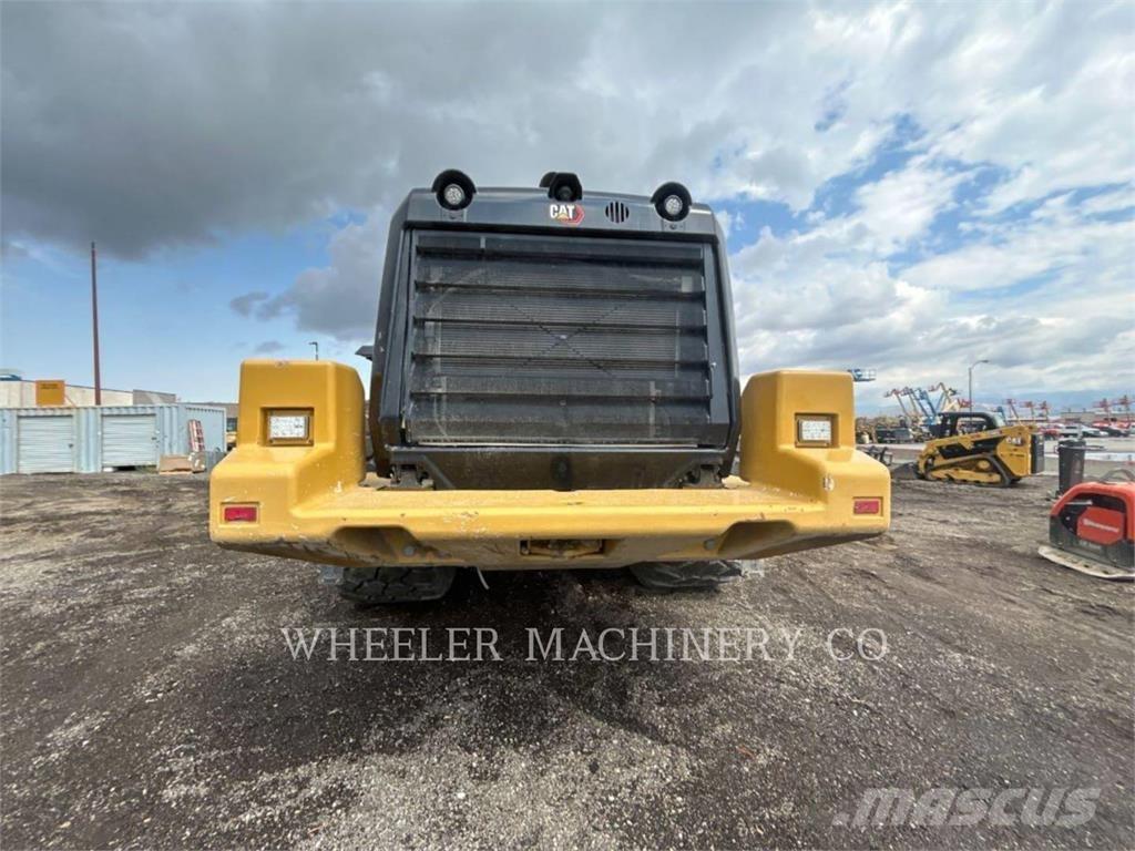 CAT 982M AOC Gumikerekes homlokrakodók