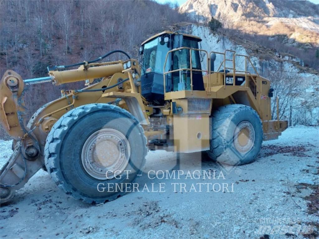 CAT 988H Gumikerekes homlokrakodók