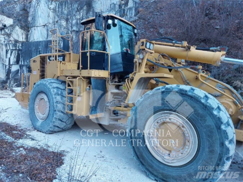CAT 988H Gumikerekes homlokrakodók