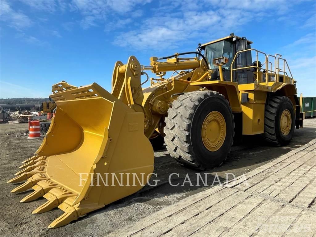 CAT 988H Gumikerekes homlokrakodók