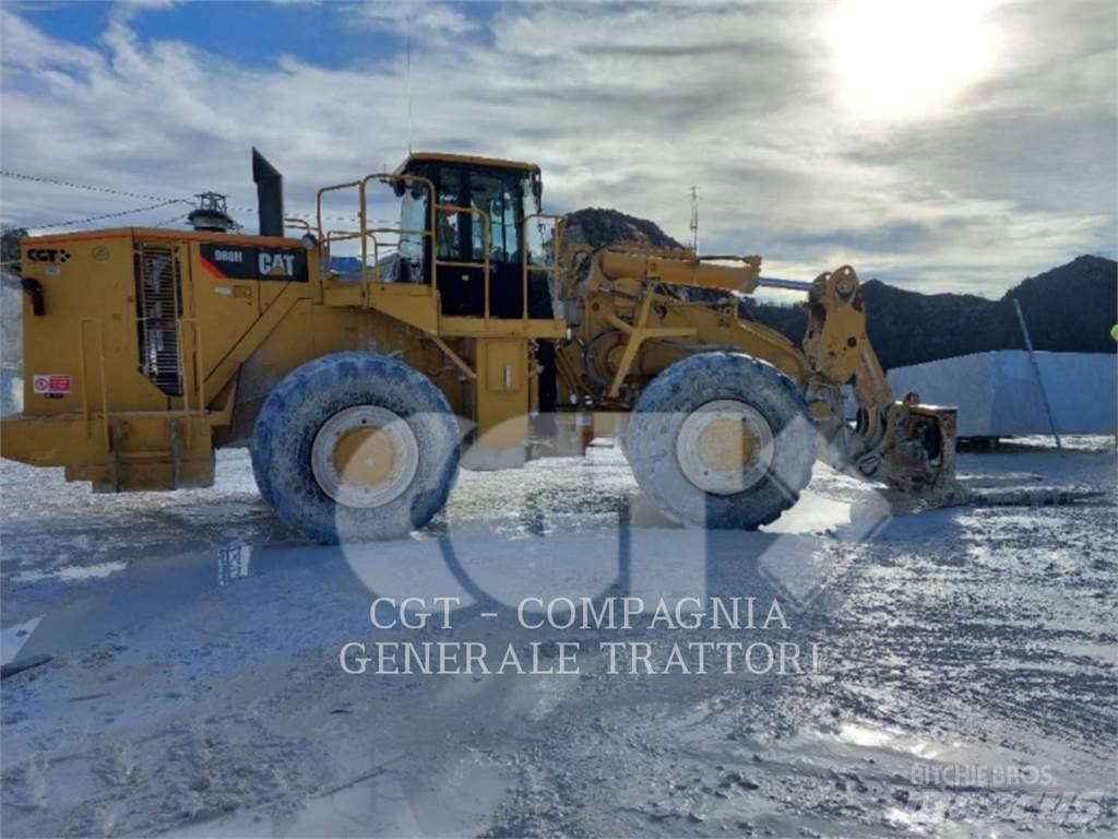 CAT 988H Gumikerekes homlokrakodók