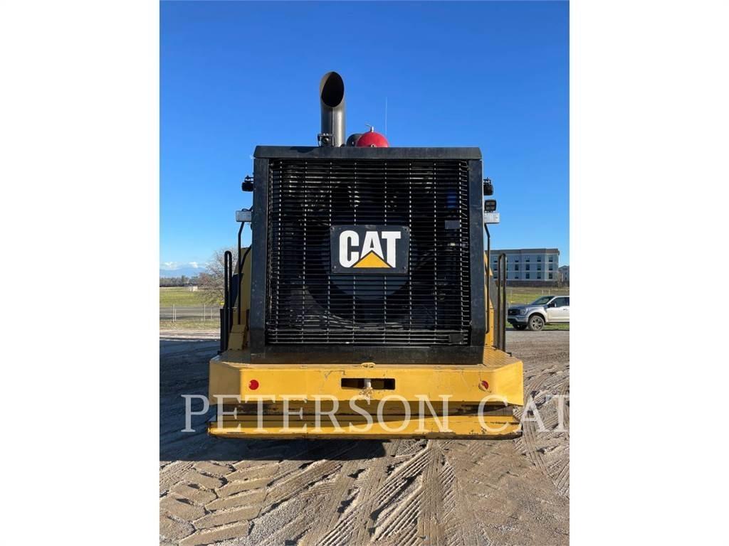 CAT 988K Gumikerekes homlokrakodók