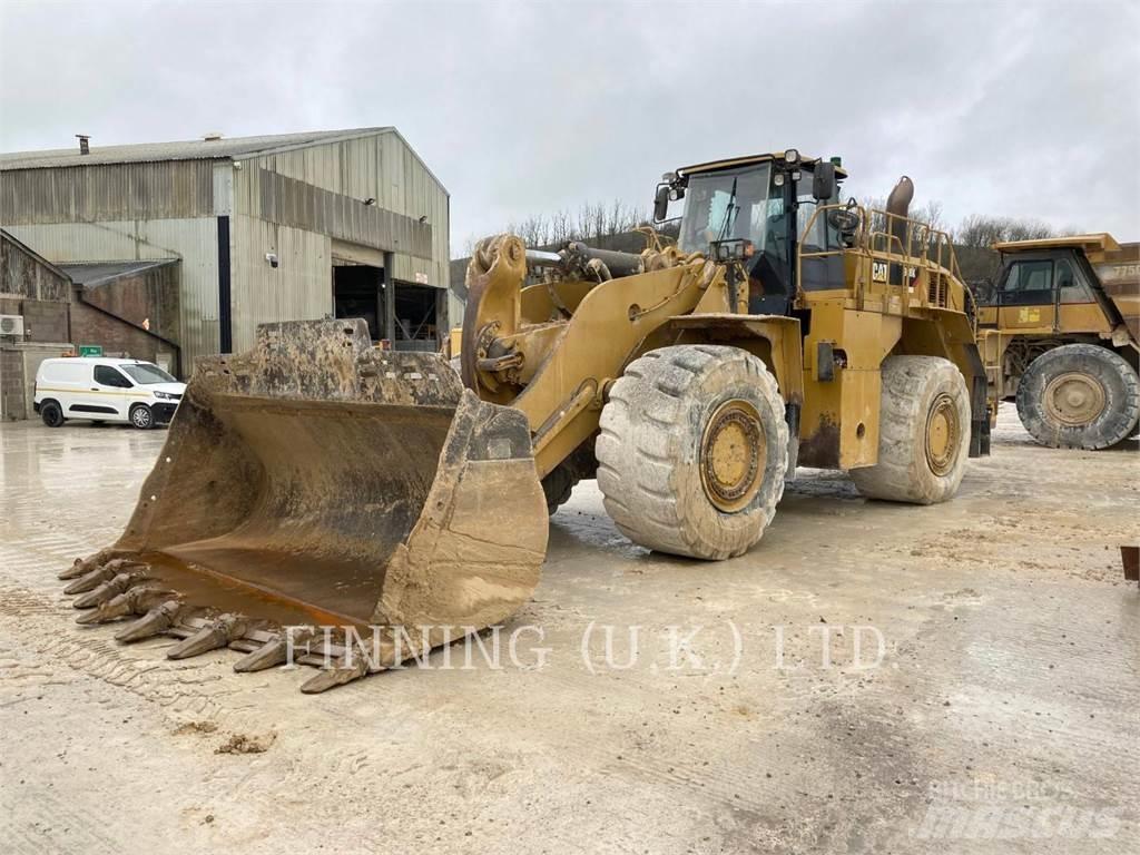 CAT 988K Gumikerekes homlokrakodók