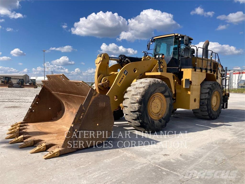 CAT 988K Gumikerekes homlokrakodók