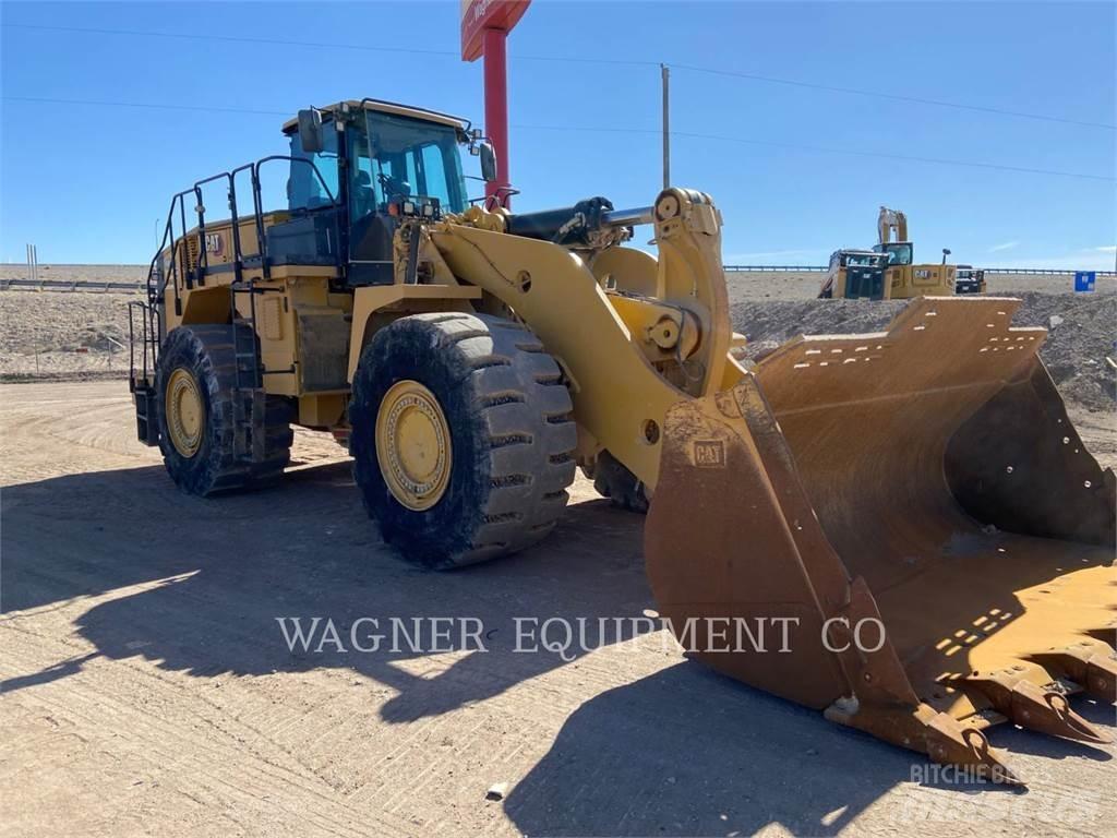 CAT 988K HL Gumikerekes homlokrakodók