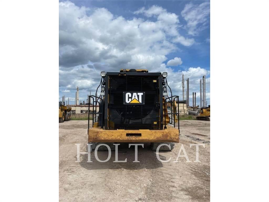 CAT 988K XE Gumikerekes homlokrakodók
