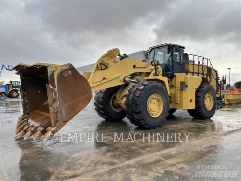 CAT 988K XE HL Gumikerekes homlokrakodók