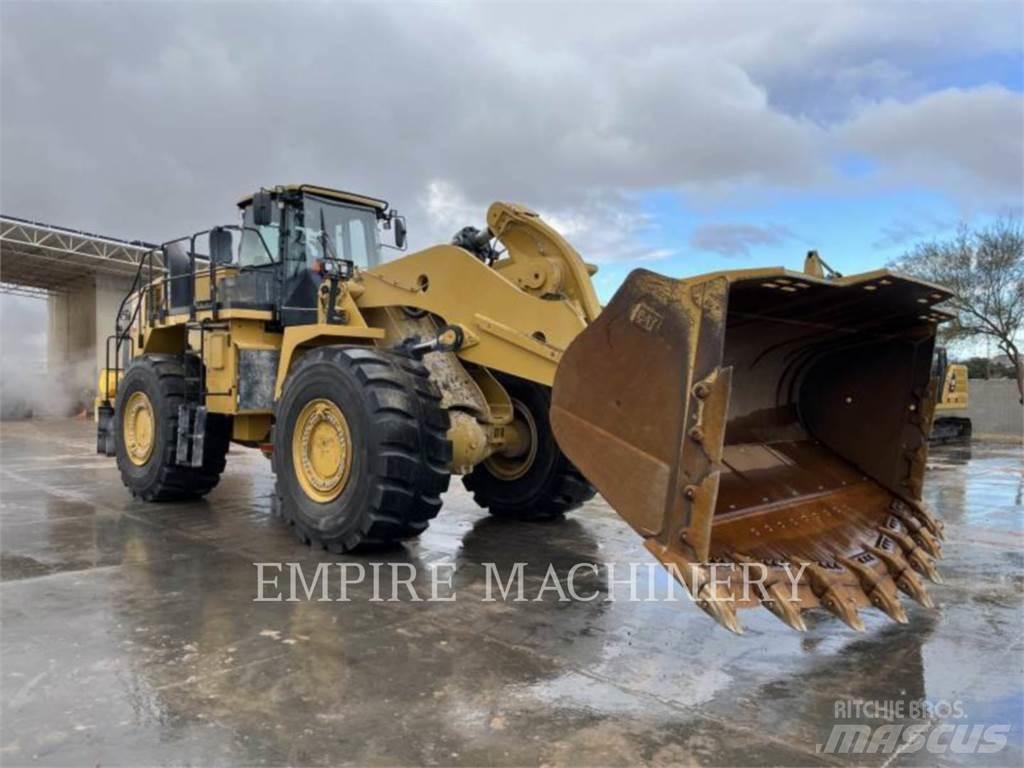 CAT 988K XE HL Gumikerekes homlokrakodók