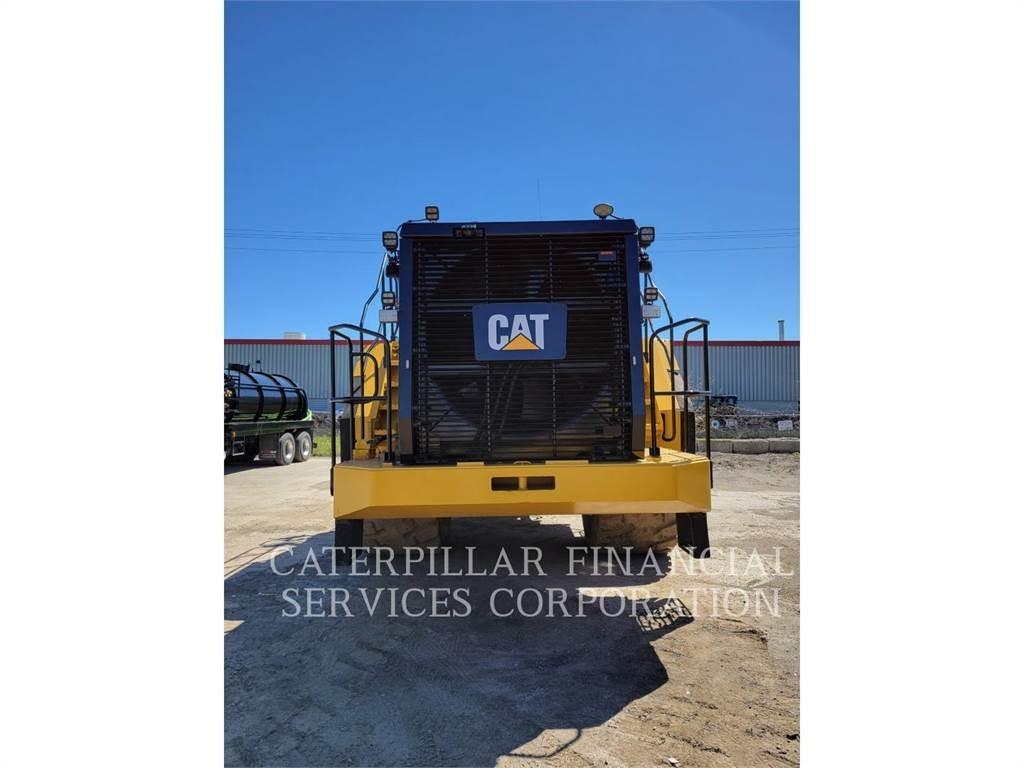 CAT 988KXE Gumikerekes homlokrakodók