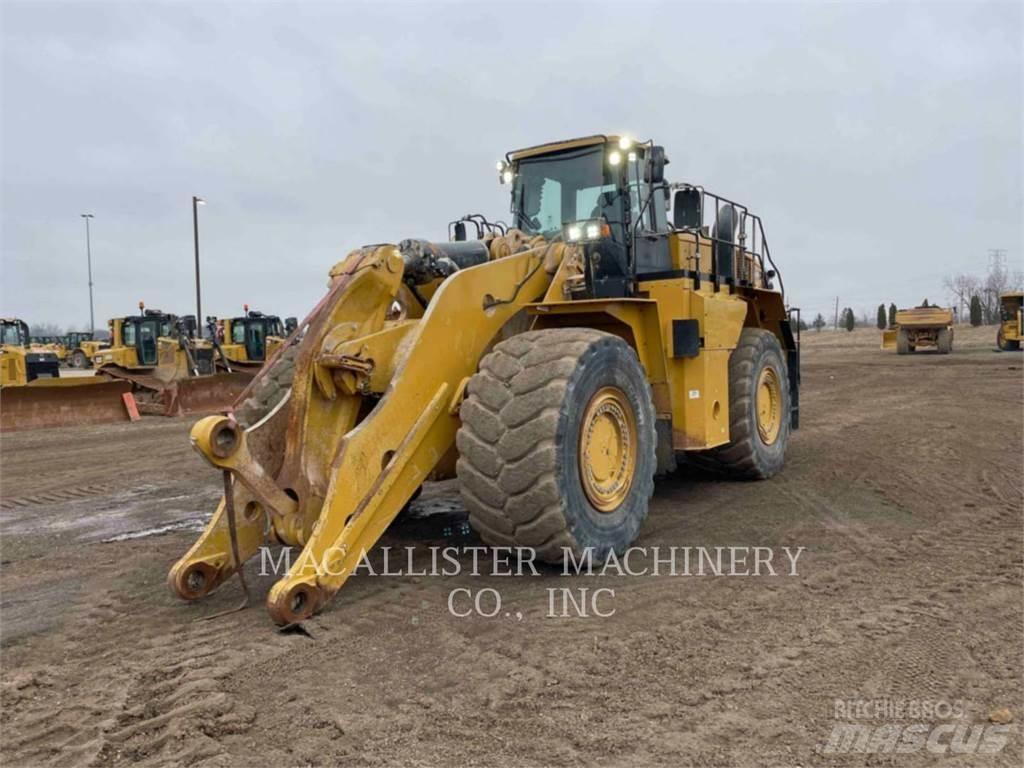 CAT 988KXE Gumikerekes homlokrakodók