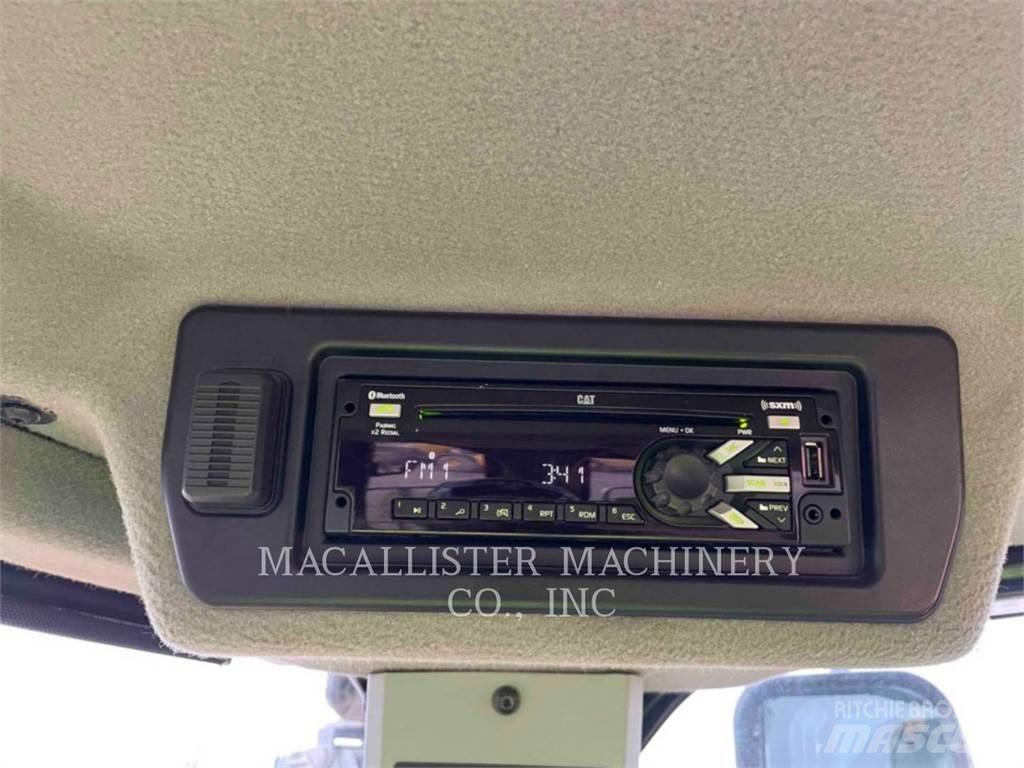 CAT 988KXE Gumikerekes homlokrakodók