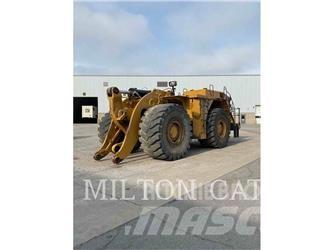 CAT 990K Gumikerekes homlokrakodók