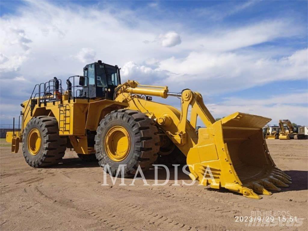 CAT 992K Gumikerekes homlokrakodók