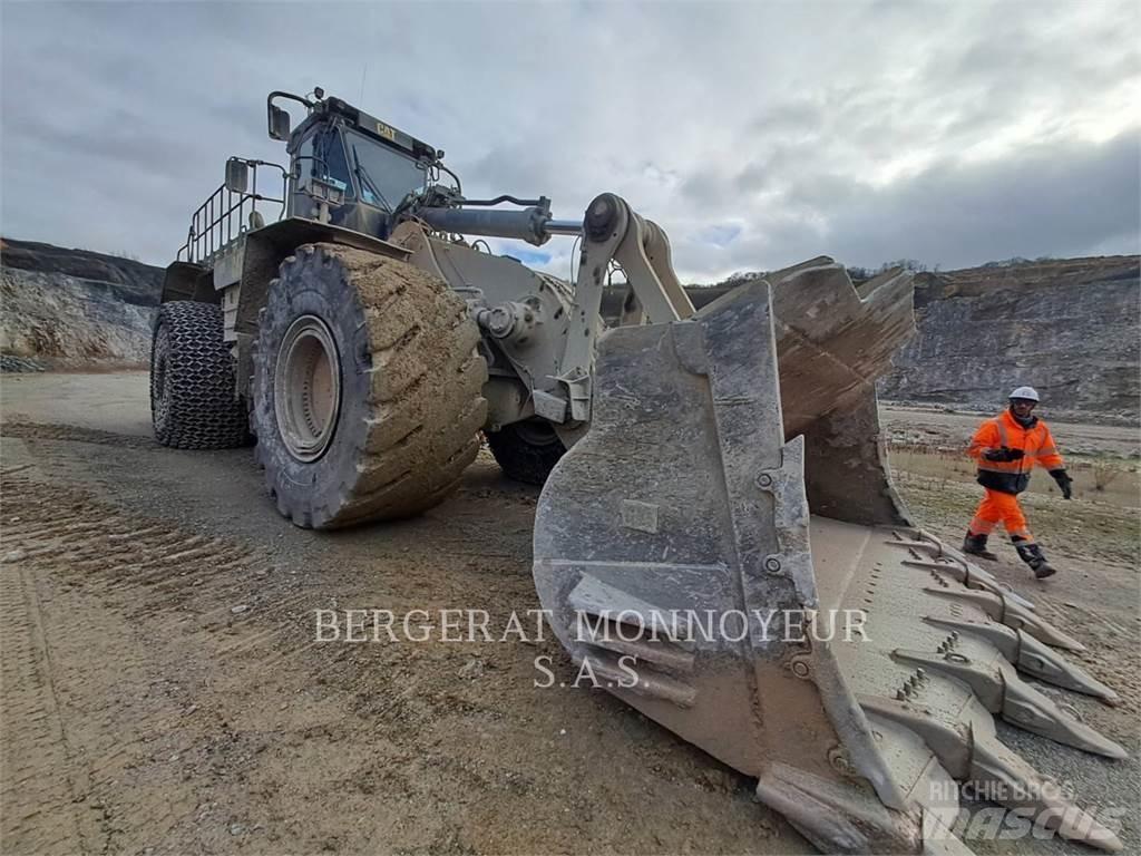 CAT 992K Gumikerekes homlokrakodók