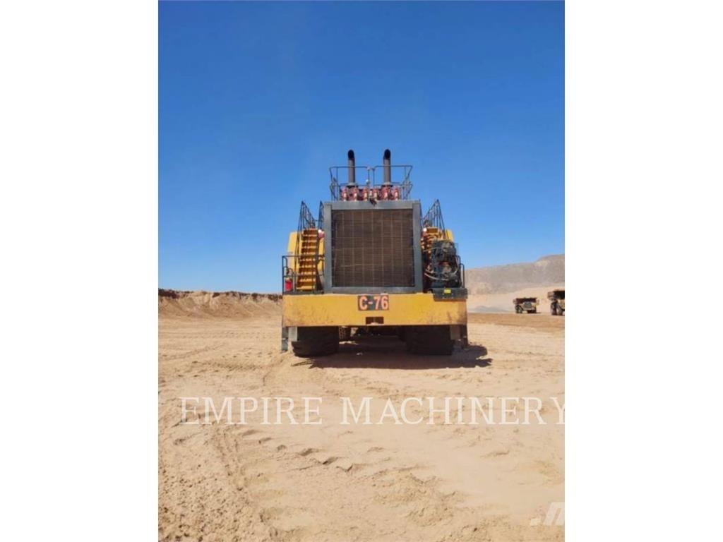 CAT 994H Gumikerekes homlokrakodók