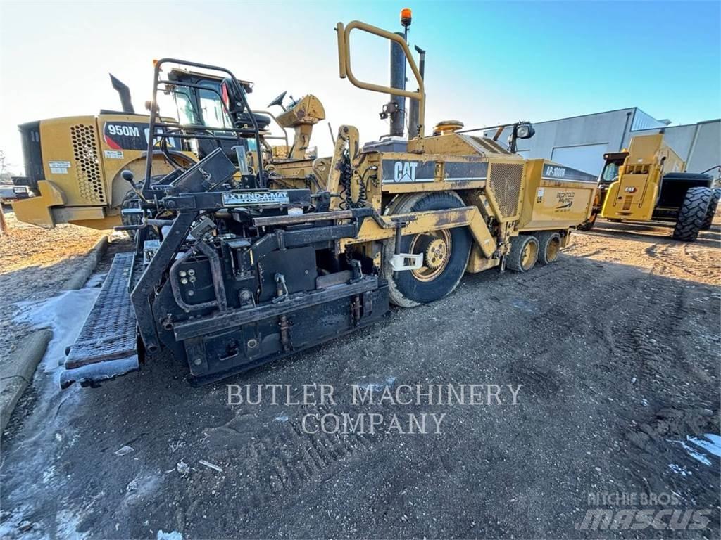 CAT AP-1000B Aszfalt terítõ gépek