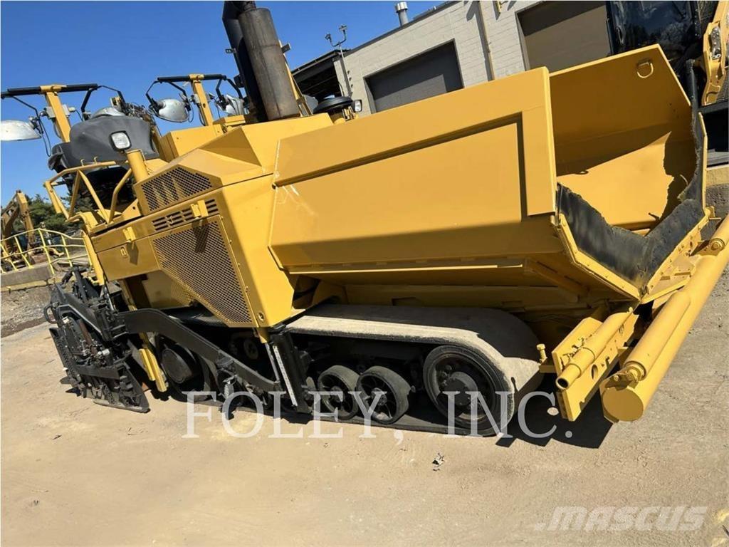 CAT AP-1055D Aszfalt terítõ gépek