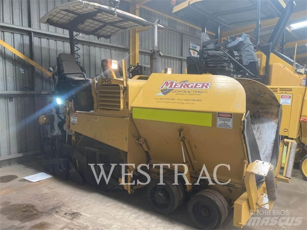 CAT AP-300 Aszfalt terítõ gépek