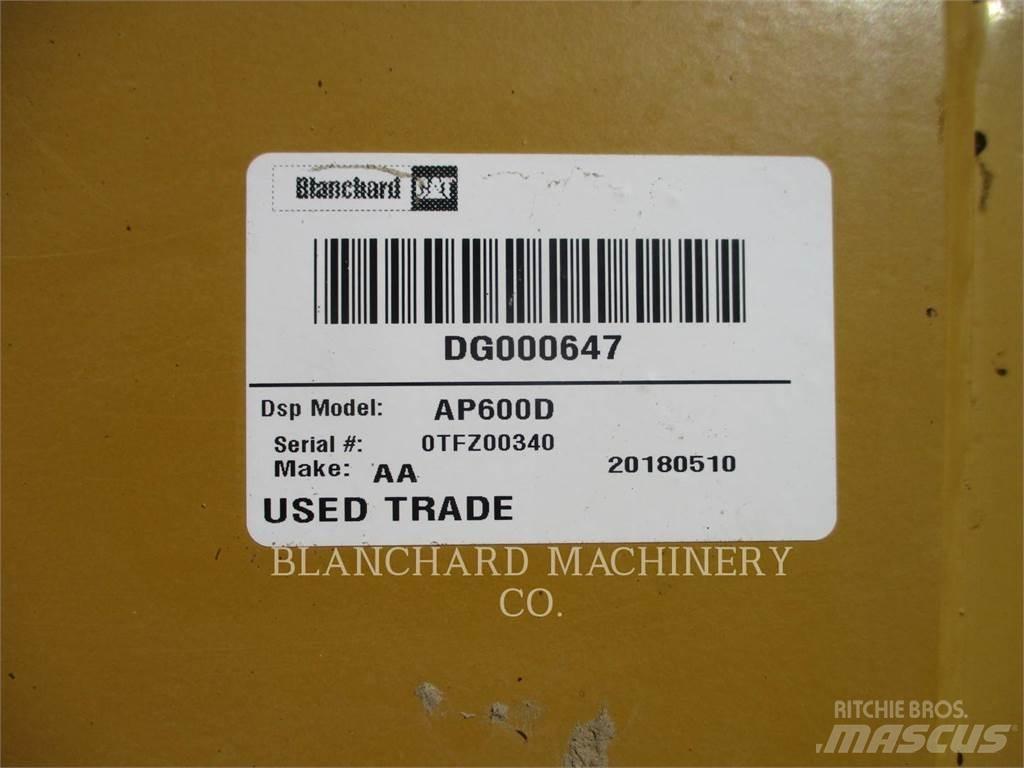 CAT AP-600D Aszfalt terítõ gépek