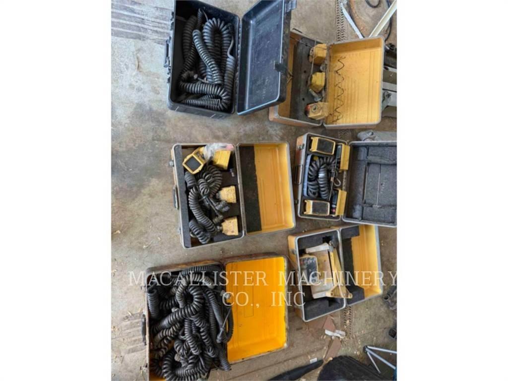 CAT AP1000B Aszfalt terítõ gépek