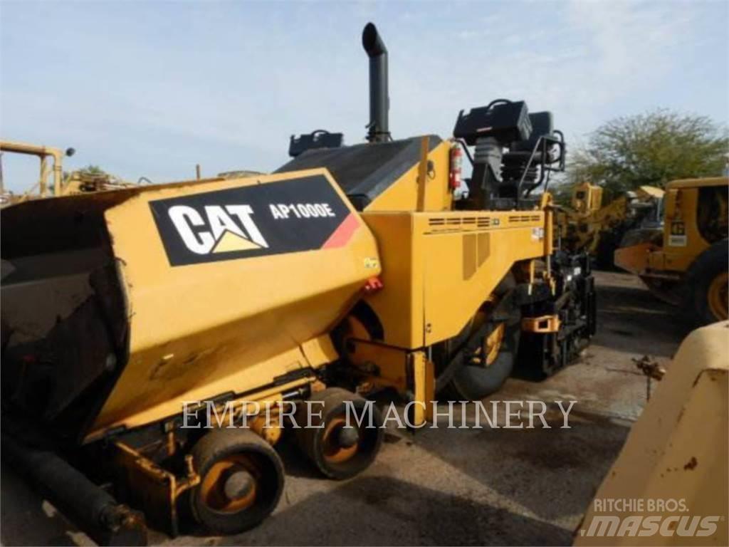 CAT AP1000E Aszfalt terítõ gépek