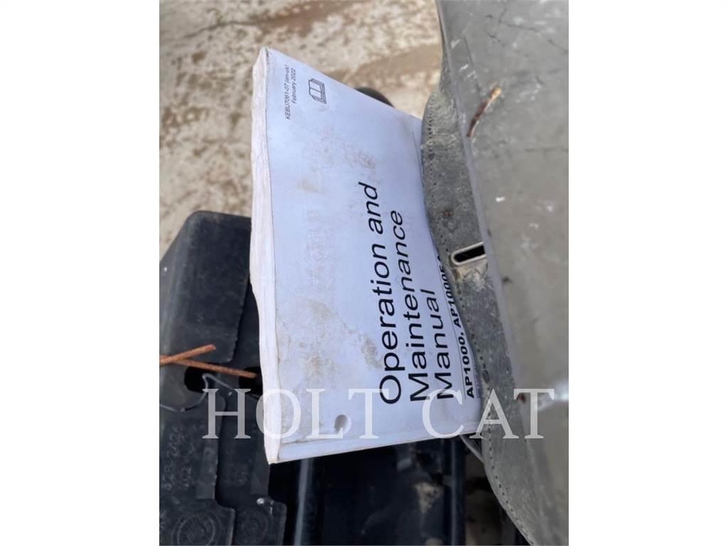 CAT AP1000F Egydobos hengerek