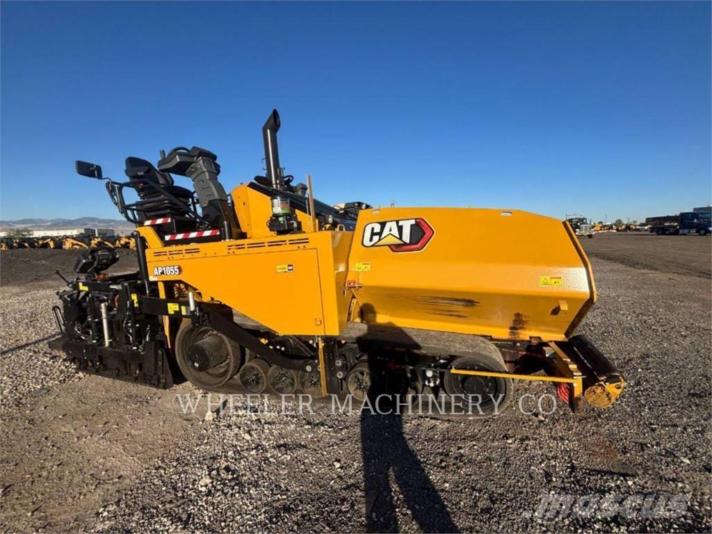 CAT AP1055 Aszfalt terítõ gépek
